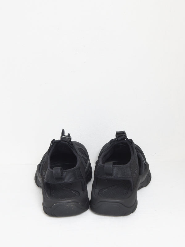 NEWPORT H2 _TRIPLE BLACK_79